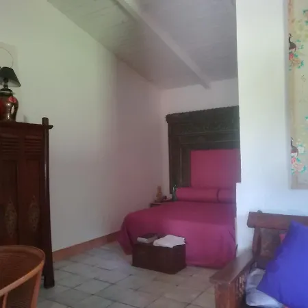 לינה וארוחת בוקר Le Tre Dame בטיפאליה