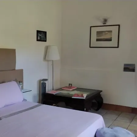 Le Tre Dame Bed & Breakfast